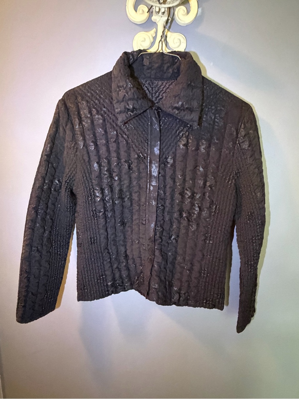 UBU Textured Quilted Black Puffer Jacket for Women